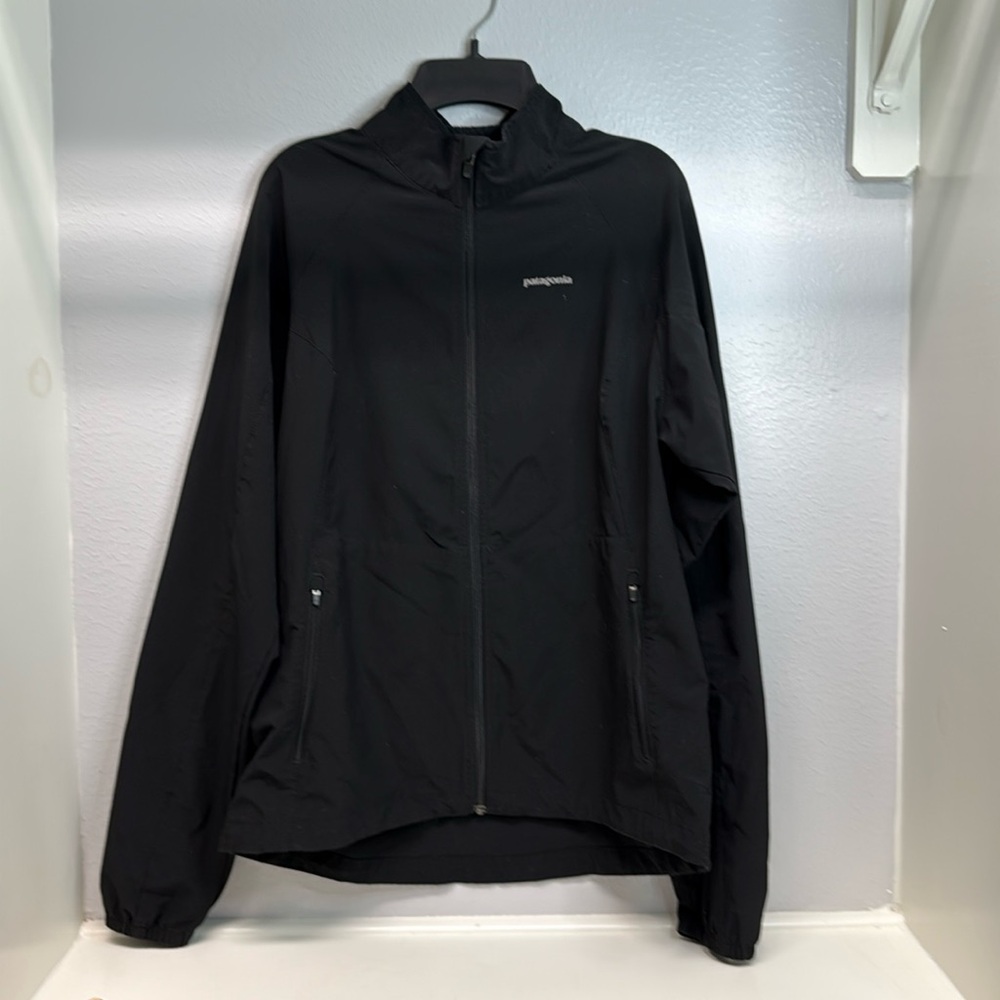 Patagonia Black Windbreaker
